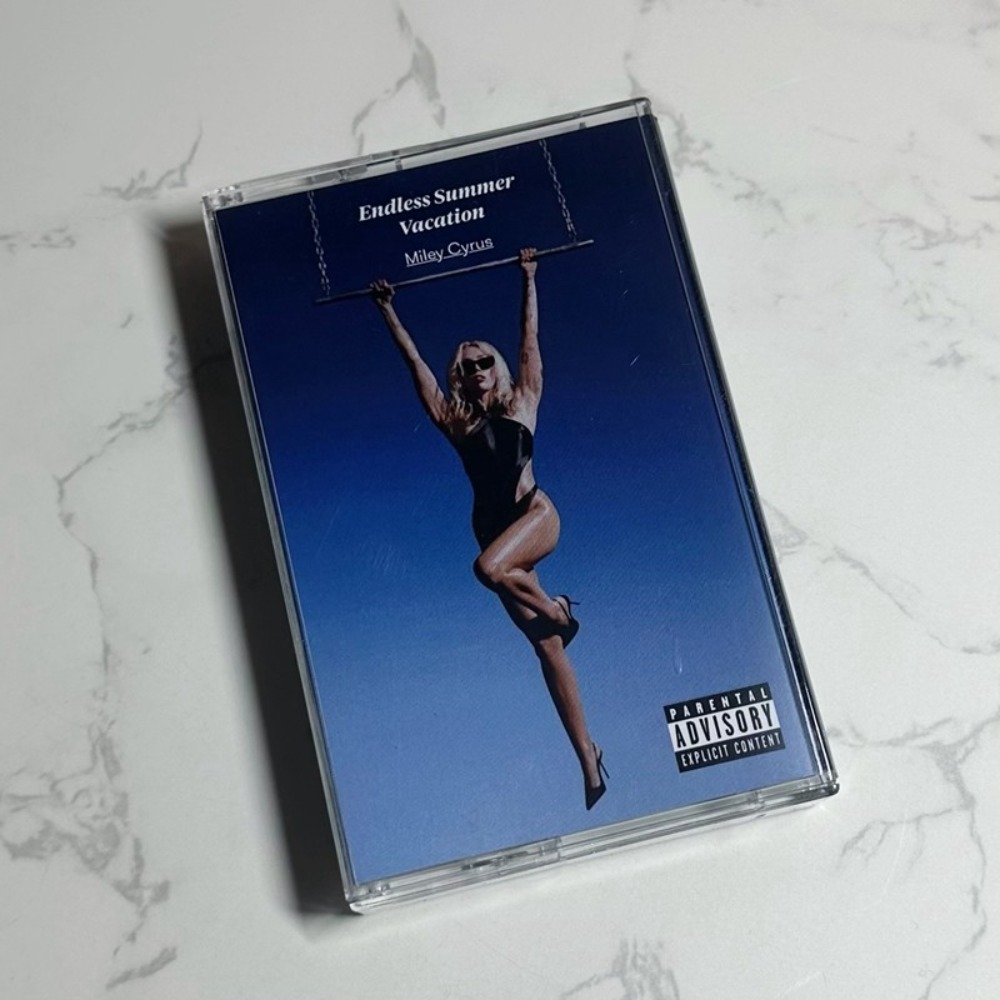 Audio Musically - Miley Cyrus Cassette Tape | Endless
